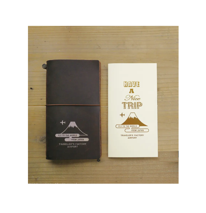 TRAVELER's Notebook Set Narita Airport Brown (Standard) - Image 2